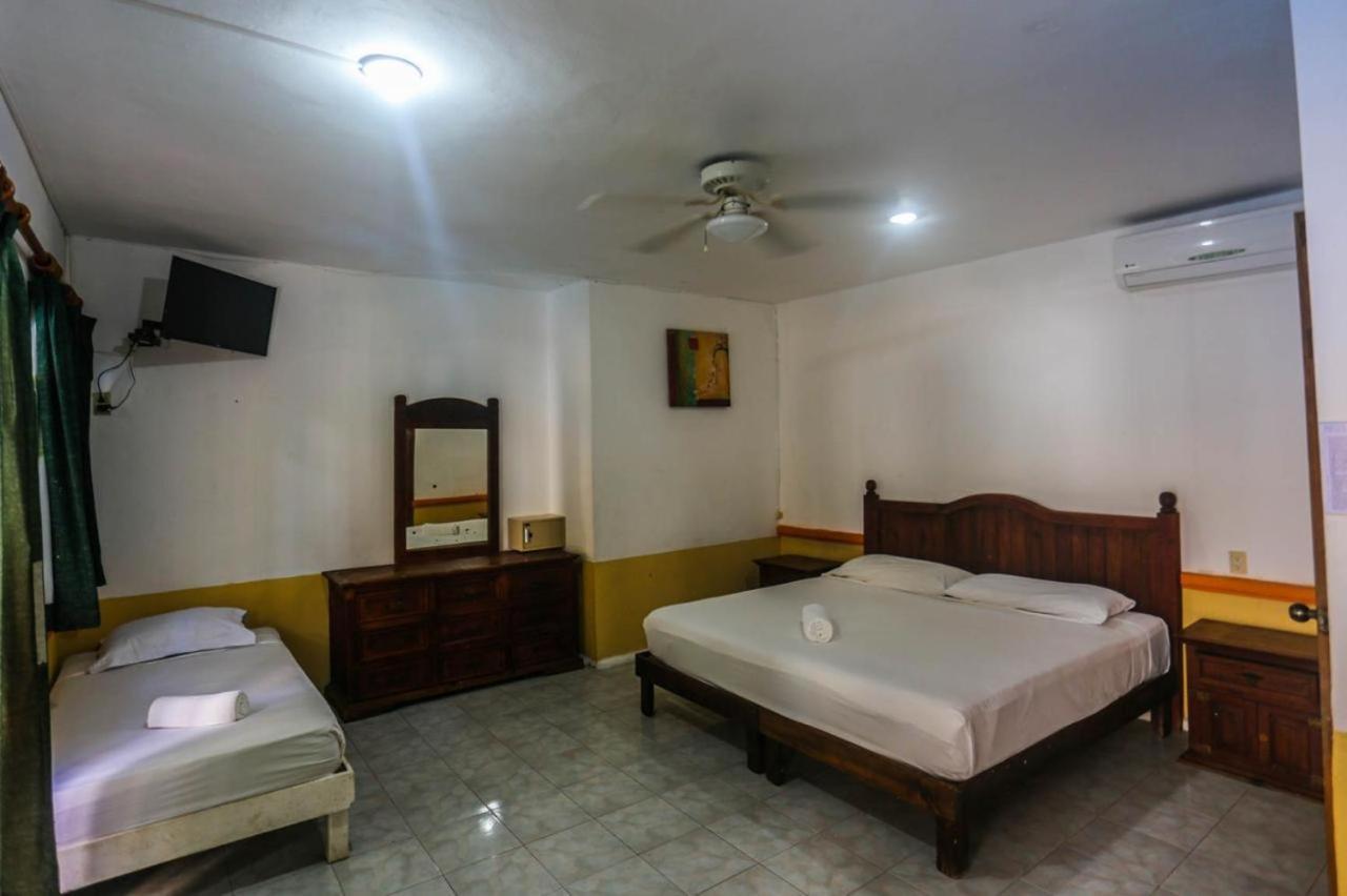 פלאייה דל כרמן Hotel Vista Caribe 5Ta Av A 5 Pasos De La Playa מראה חיצוני תמונה
